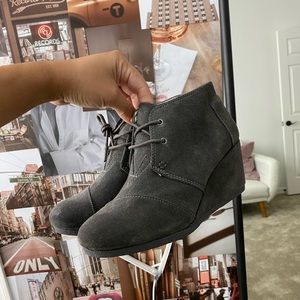 Brand new TOMS Kala Booties 7.5